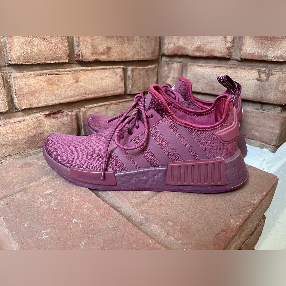 adidas NMD R1 Burgundy Women’s 8 knit sneakers